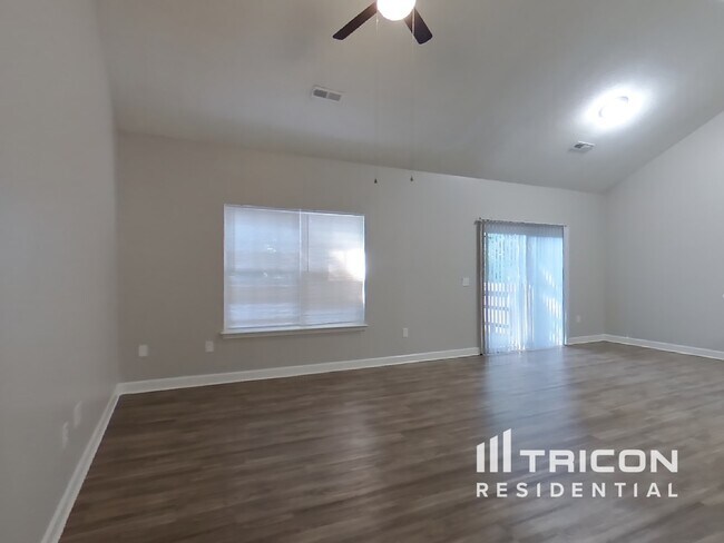 Photo - 362 Olde North Church Dr