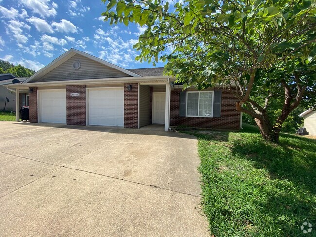 Building Photo - 24447B Tupelo Ln Unit 24447 B Tupelo Rental