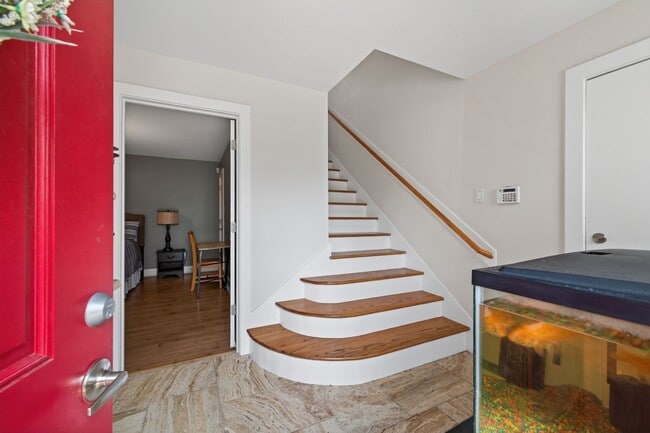 Photo - 5207 Cornish St