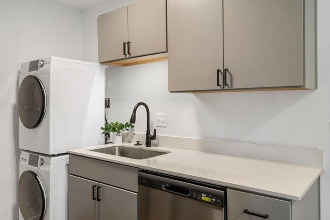 Photo - Vineyards on Garland Apartments