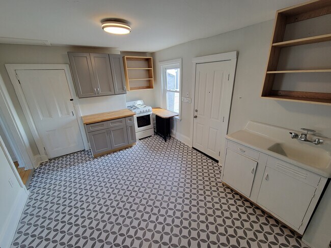 Photo - 1863 Frankford Ave Unit #3