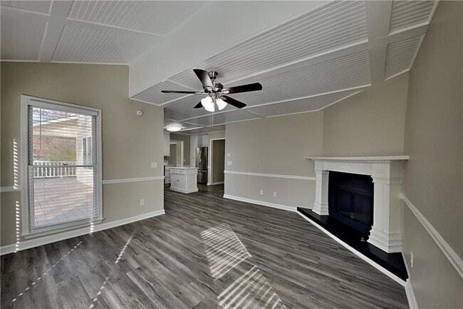 Photo - 308 Golden Ct