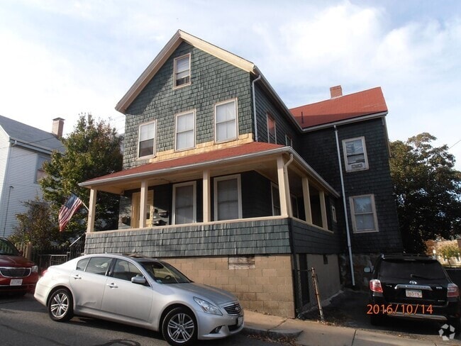 Building Photo - 6 Rowley St Unit 1R Rental