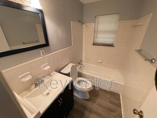 Photo - 323 Watauga Dr