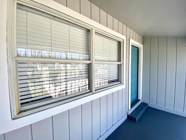 Photo - 3 Bedroom 3 bathroom Remodeled home ready to be loved