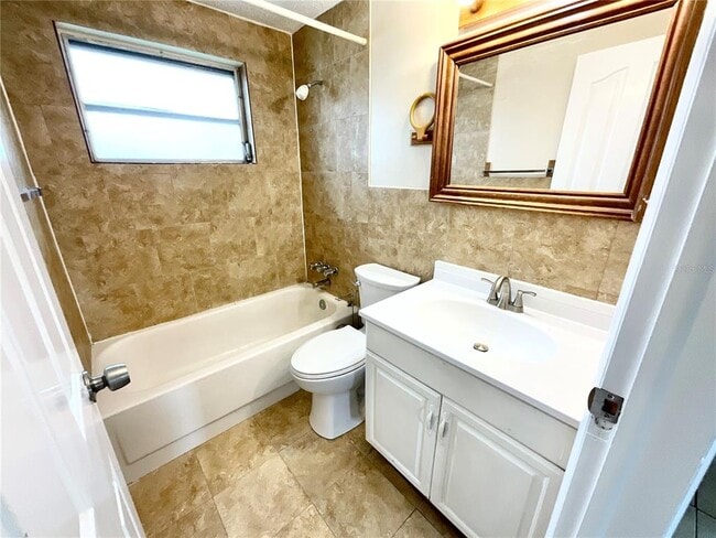 Photo - 3528 Latimer St