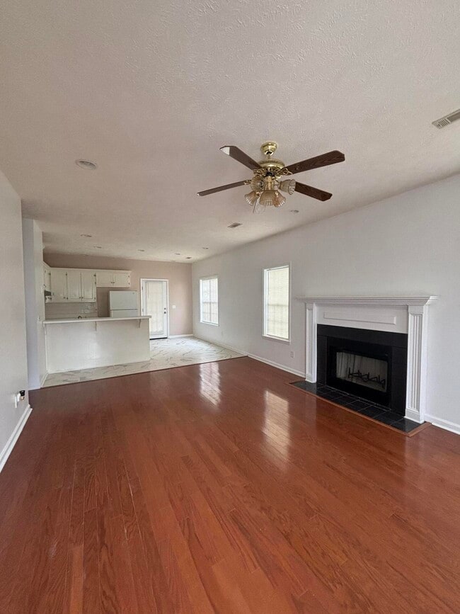 Photo - 181 Shelby Dr