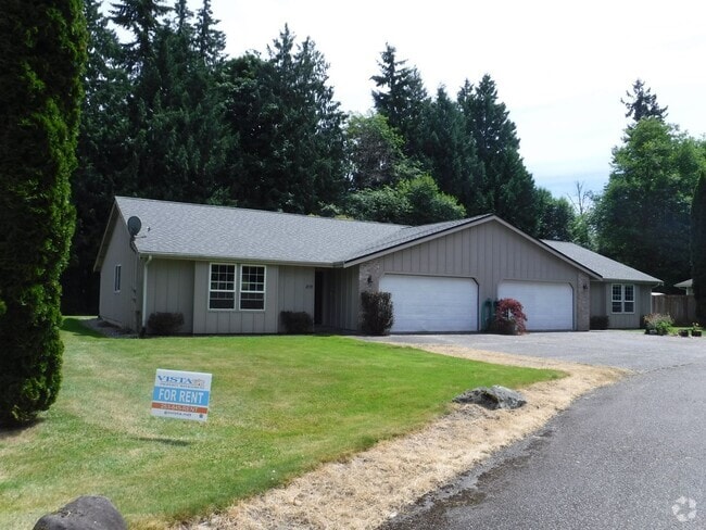 Building Photo - Two Bedroom, One Bath duplex in South Hill... Rental