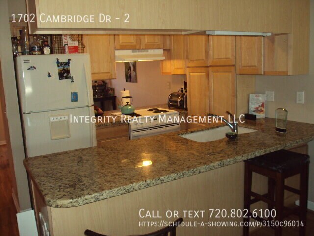 1702 Cambridge Dr Unit 2