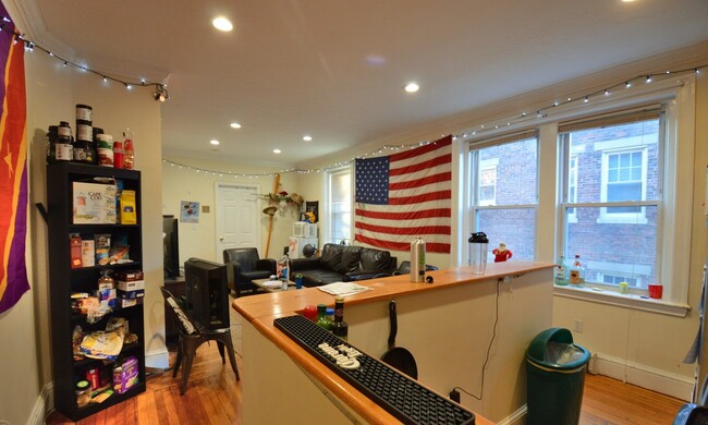 Photo - 73 Thatcher St Unidad Apt 201