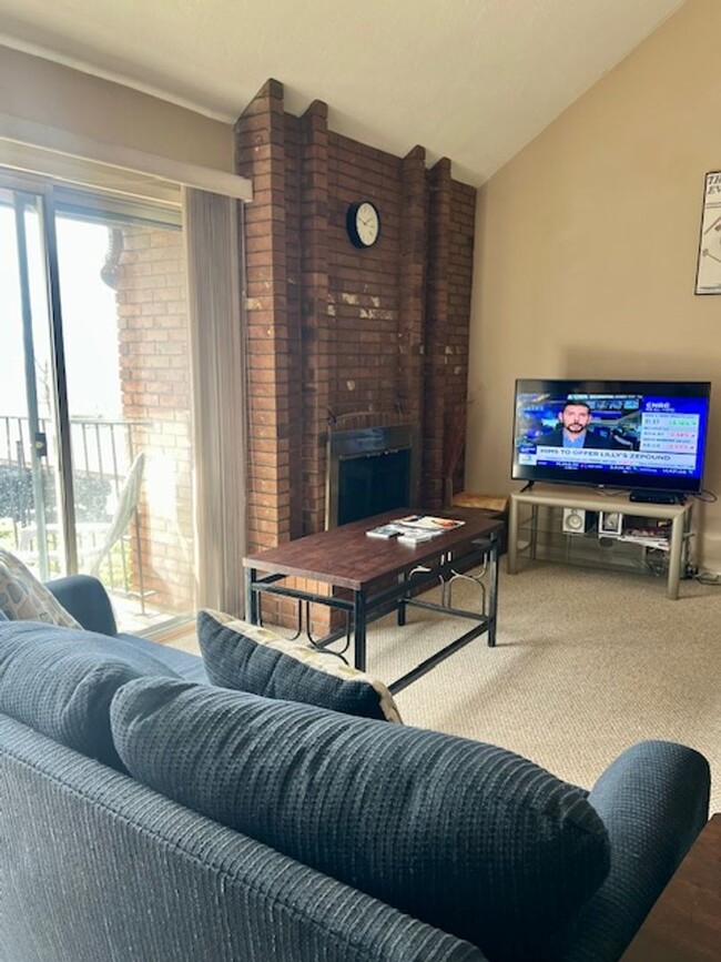 Photo - Quiet Sandy Condo Fully Furnished