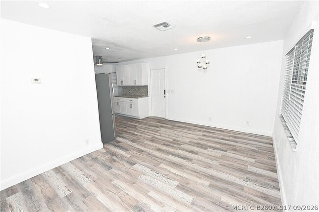 Photo - 270 NW 43rd St