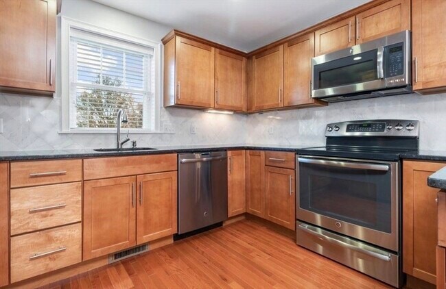 Photo - 38 Webster St