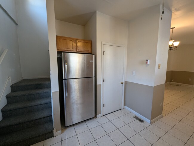 Photo - 116 N New Rd