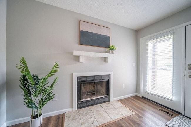 3136 Griggsview Ct