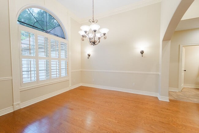 Photo - 2000 Square feet, of gorgeous living space in Hot Springs Village.