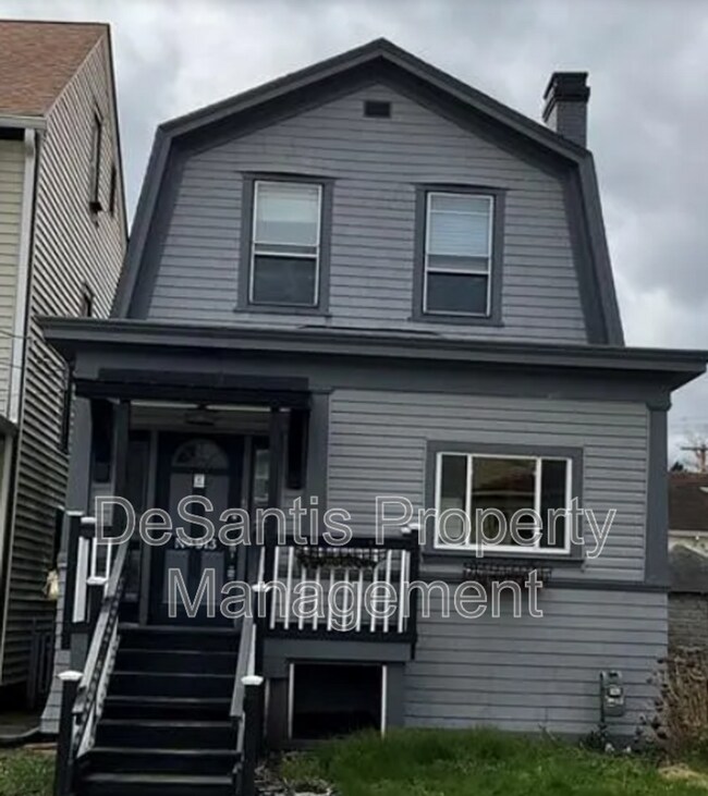 Photo - 913 Russellwood Ave