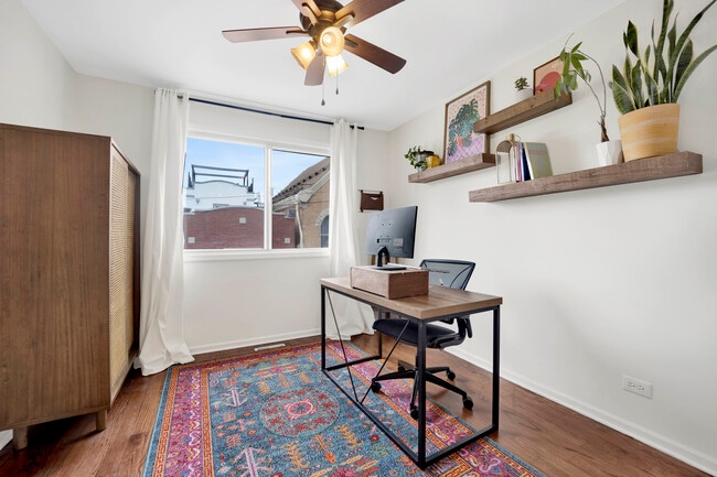 Photo - 1646 W Julian St