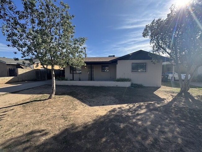 Photo - Maryvale 4br House