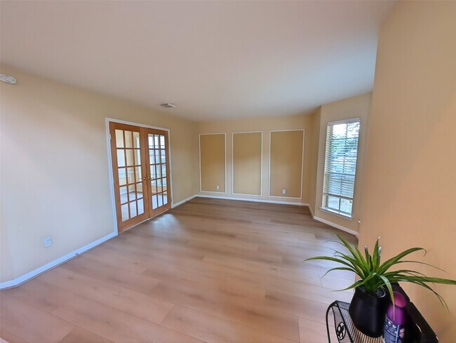 Photo - 18927 Hikers Trail Dr