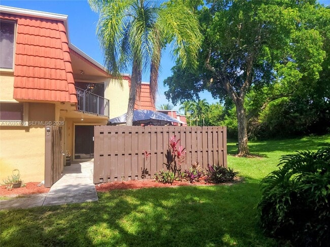 Photo - 23106 Oxford Pl