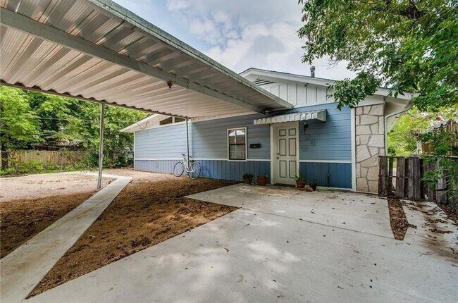 Photo - 404 Franklin Blvd