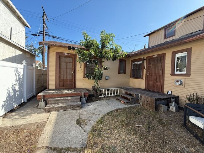 Photo - 6028 Eleanor Ave Unidad 6028 #1/2