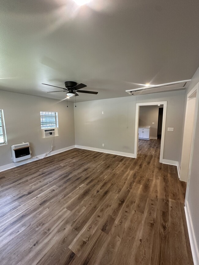 1600 S Cedar St Unit A