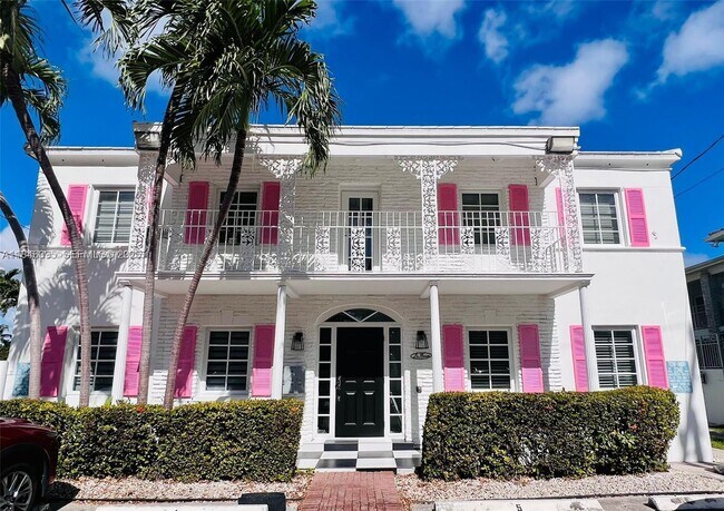 Building Photo - 125 S Shore Dr Unit 2