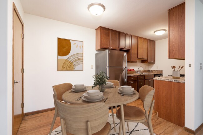 Photo - Kings Highway Apartments