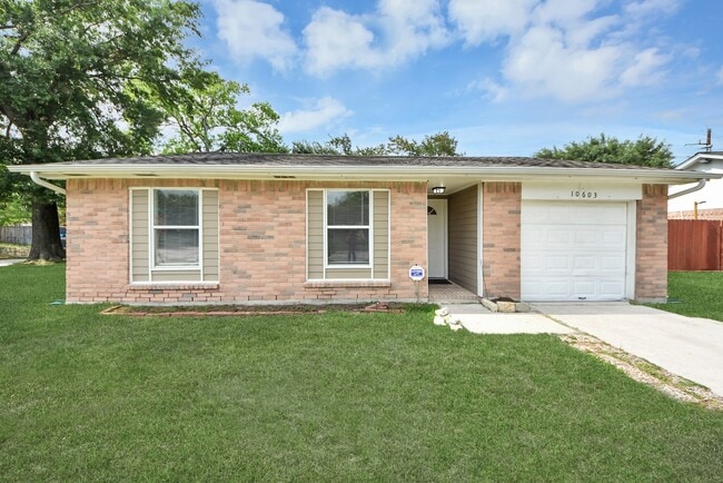10603 Thorncliff Dr