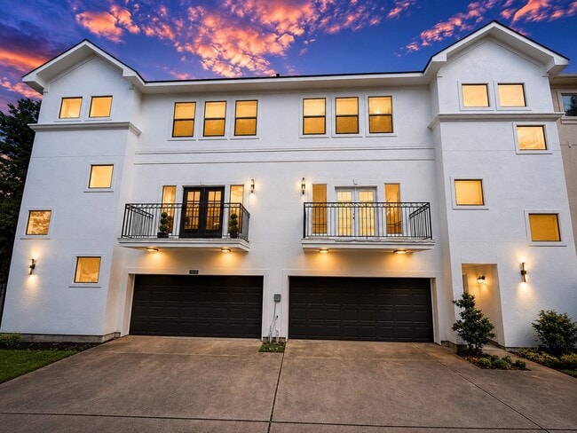 Photo - 1608 Holman St