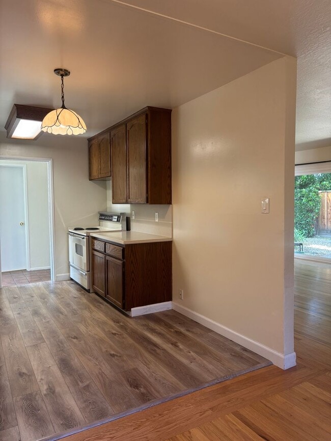 Photo - Prime Santa Clara Living Minutes from SCU, Valley Fair & Santana Row, Must See!!