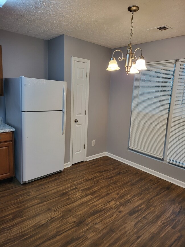 Small Dinning Room off Kitchen - 2758 Valley Green Dr