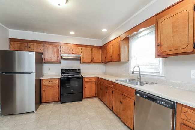 Photo - 2124 Foxhunt Dr