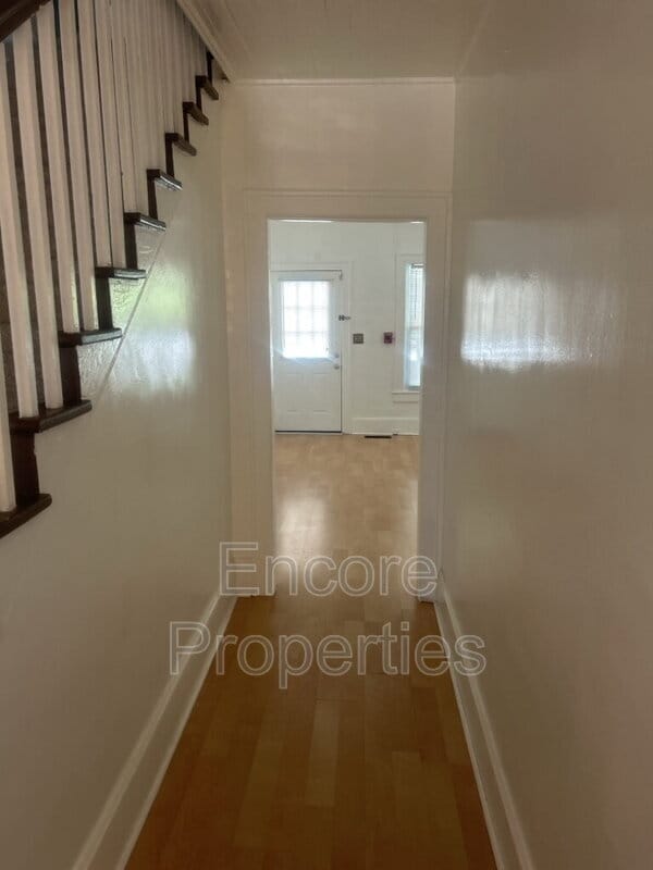 Photo - 820 W Garner Rd