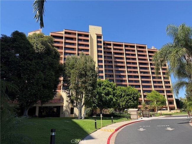Building Photo - 24055 Paseo Del Lago W Unit 1251