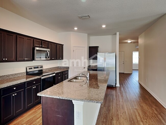 Photo - 11617 Oak Bend Ct