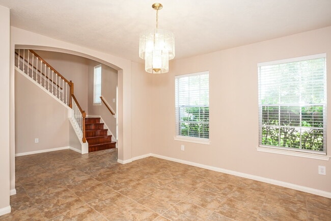 Photo - 17618 Coventry Oaks Dr