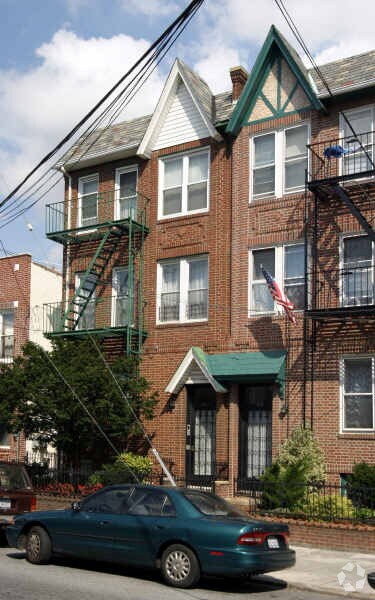 Photo - 825-827 Bay Ridge Ave Apartments