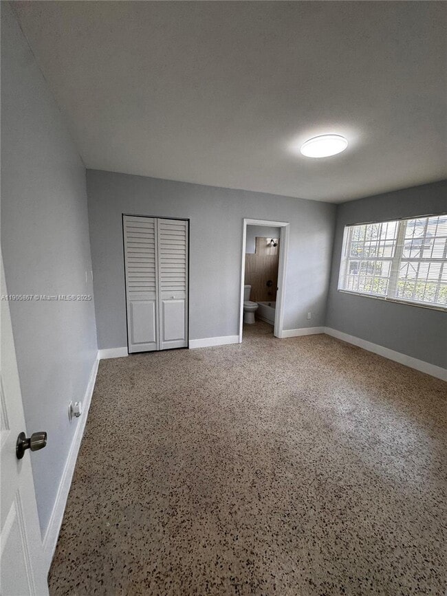 Photo - 175 NW 17th Pl Unit .