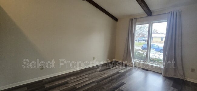 Photo - 4328 Whaler's Cove