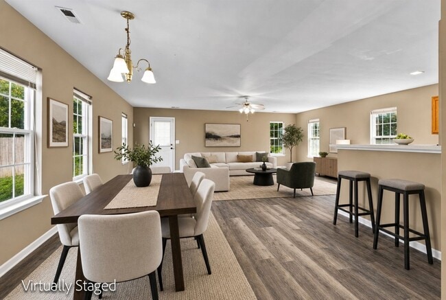 Photo - 822 Oakshire Cir