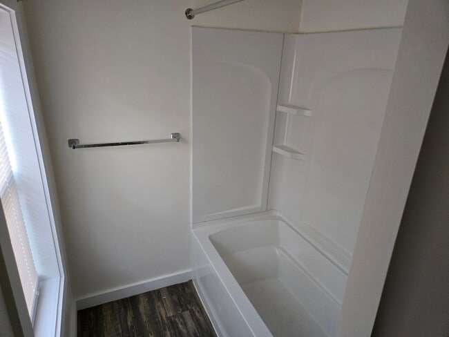 Photo - 3 Bedroom 1 Bathroom Townhouse