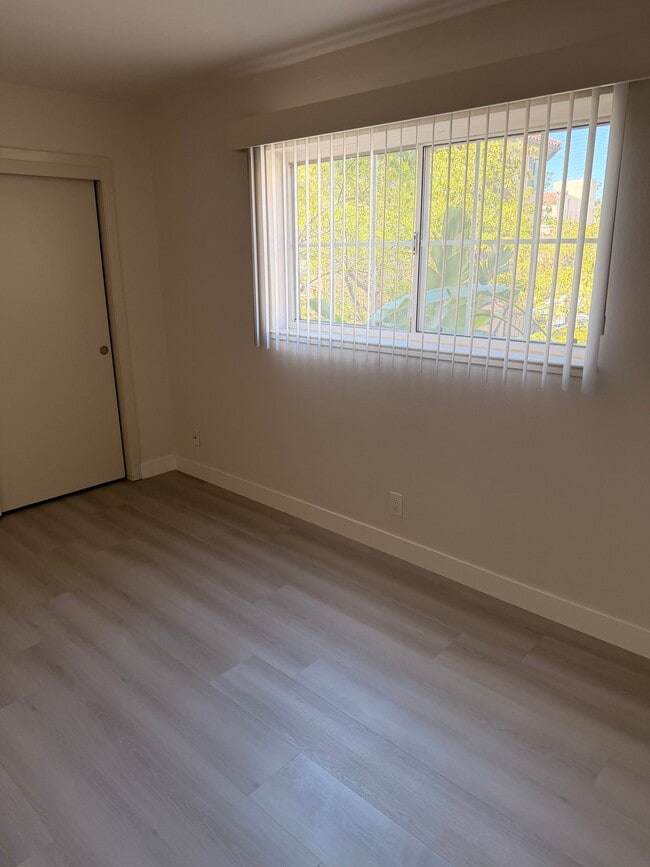 Photo - 1405 Oak Grove Ave Unidad 107