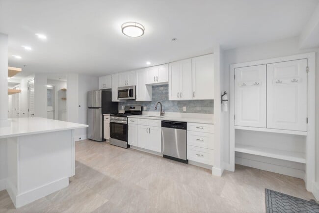 Photo - 6107 JFK Blvd E Unidad G