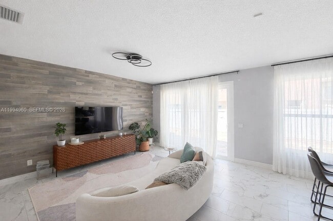 Photo - 5005 Northern Lights Dr