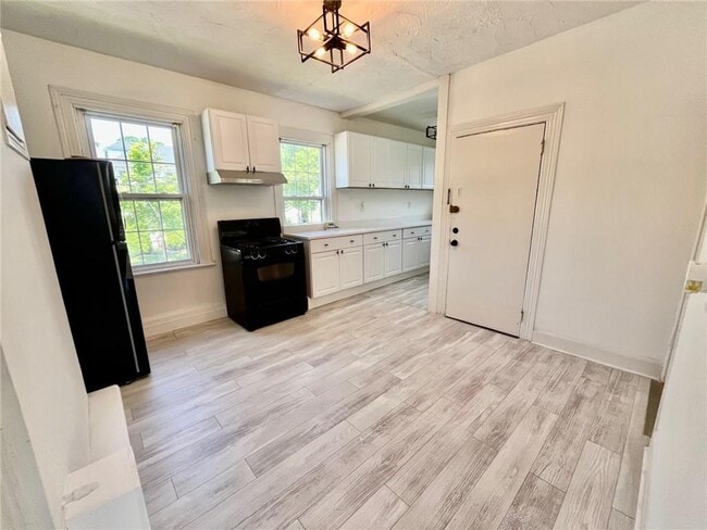 Photo - 1309 Smith St Unit 2