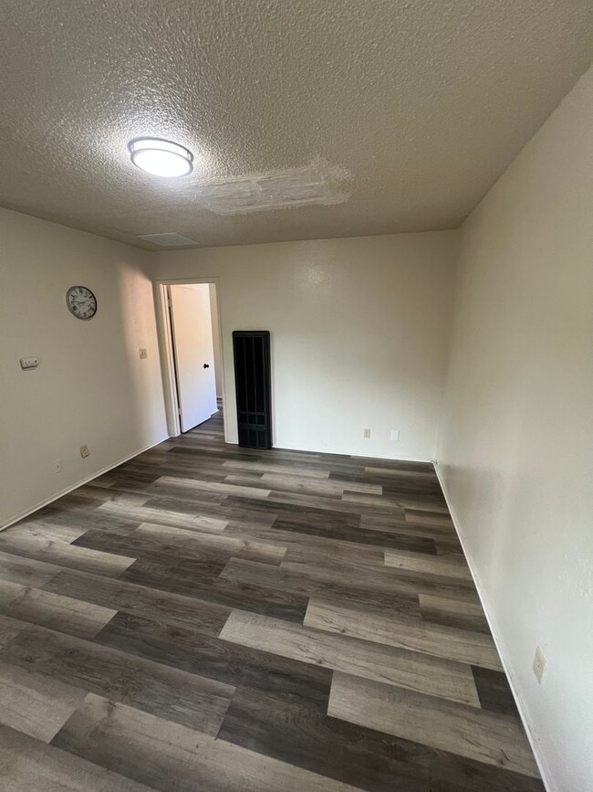 Photo - Oroville one bed one bath duplex for rent.