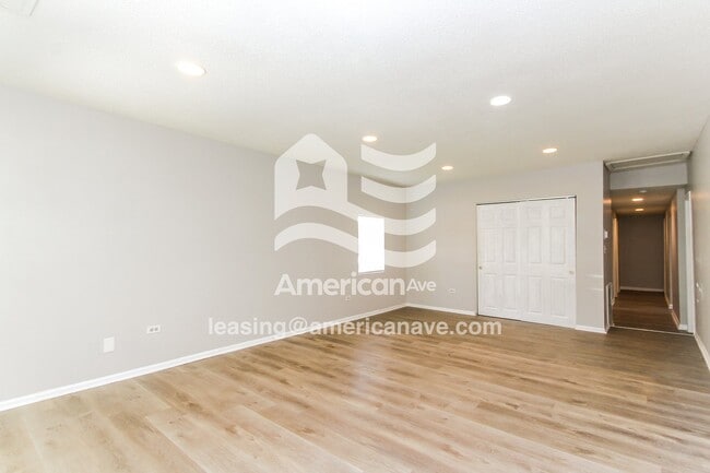 Photo - 3050 S State Ave